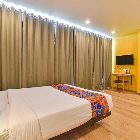 Fabhotel Ny Townhouse Ahmedabad Exterior photo